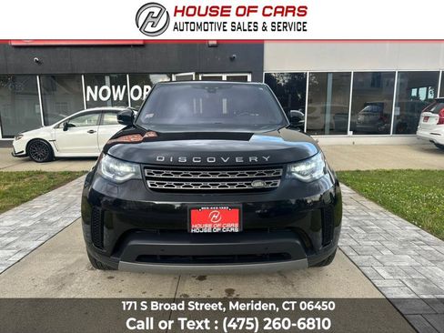 Used 2017 Land Rover Discovery SE image 1