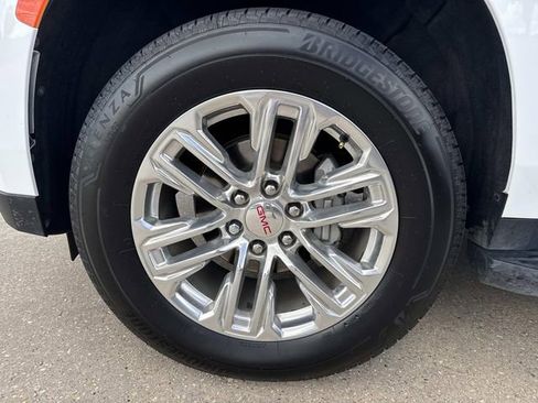 Used 2021 GMC Yukon SLT w/ SLT Premium Package RWD image 9