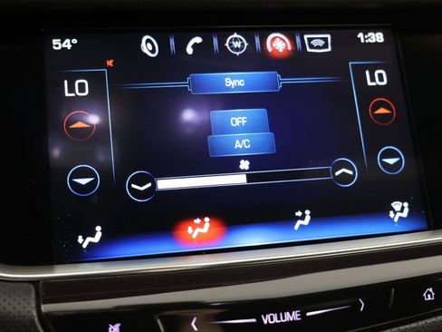Used 2018 Cadillac XT5 FWD image 28