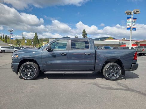 New 2026 RAM 1500 Express AWD/4WD image 11