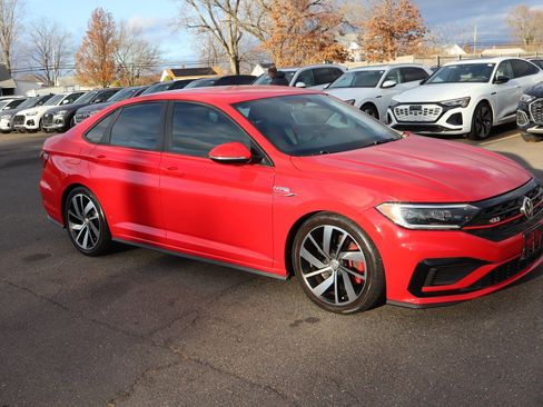 Used 2020 Volkswagen Jetta GLI image 3