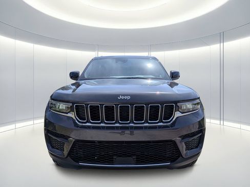 New 2026 Jeep Grand Cherokee Laredo X RWD image 9