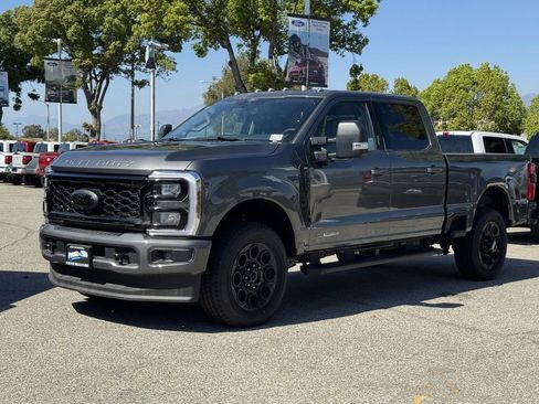New 2026 Ford F250 XLT w/ XLT Premium Package AWD/4WD image 3