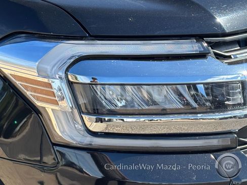 Used 2023 Ford Expedition Limited image 7