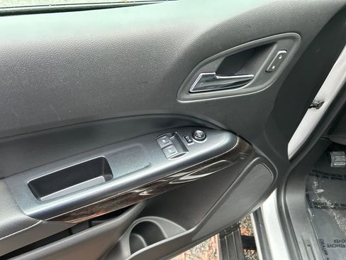 Used 2020 GMC Canyon SLE w/ Driver Alert Package image 17