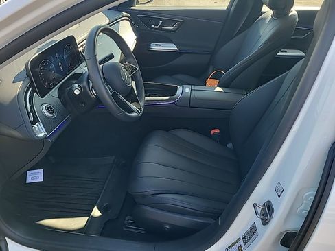 Used 2025 Mercedes-Benz E 350 Sedan image 5