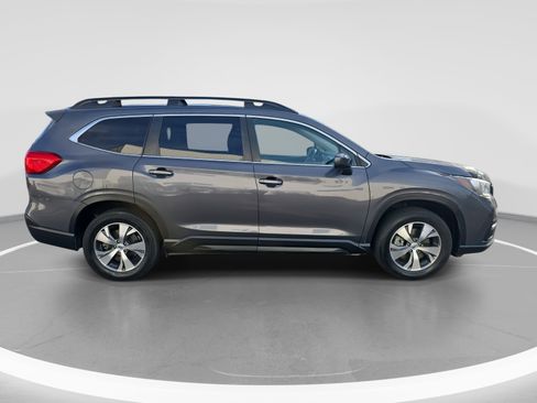 Used 2020 Subaru Ascent Premium w/ Convenience Package image 4