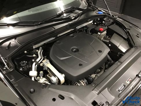 Used 2020 Volvo V90 T6 Cross Country image 42