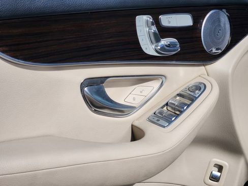 Used 2019 Mercedes-Benz GLC 300 4MATIC Coupe image 11