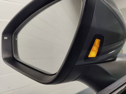 Certified 2024 Volkswagen ID.4 S image 7