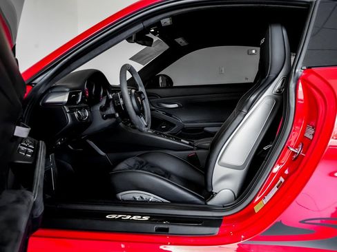 Certified 2019 Porsche 911 GT3 RS image 5