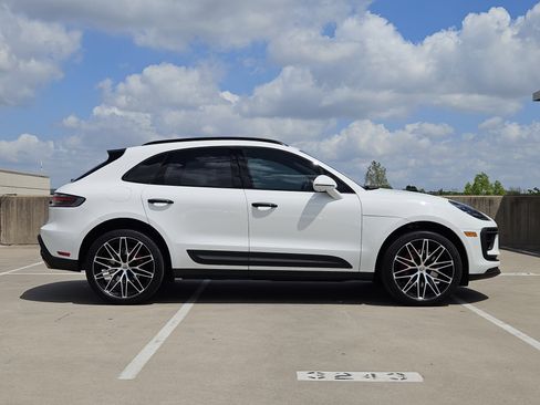 Used 2023 Porsche Macan S image 9