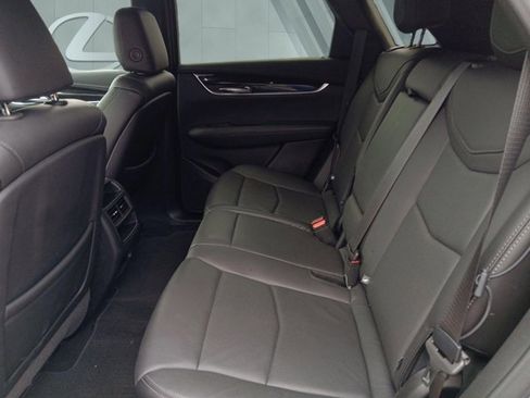 Used 2020 Cadillac XT5 Premium Luxury w/ LPO, Floor Liner Package image 11