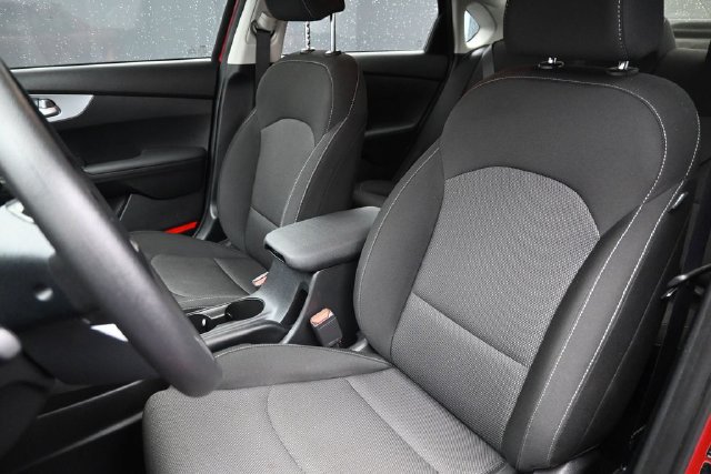 Used 2023 Kia Forte LXS FWD image 17