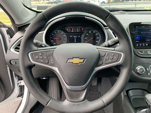 Used 2023 Chevrolet Malibu RS FWD image 11