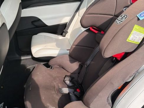 Used 2022 Tesla Model X Plaid AWD/4WD image 9