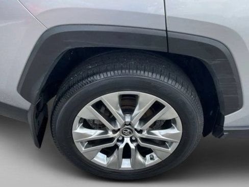 Used 2019 Toyota RAV4 Limited w/ Advanced Technology Package AWD/4WD image 6