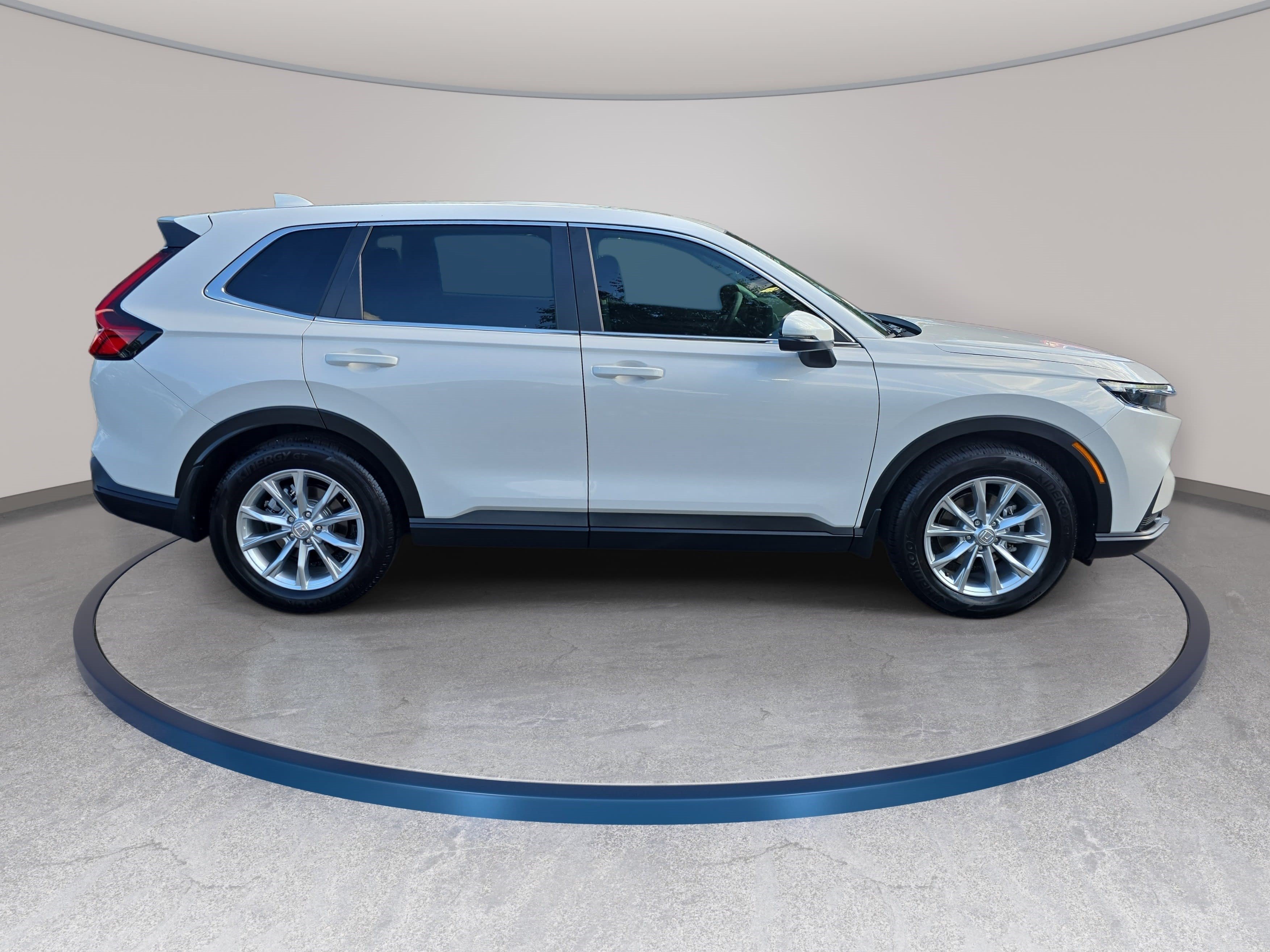Certified 2025 Honda CR-V EX image 4