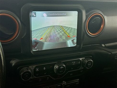 Used 2021 Jeep Gladiator Mojave image 19