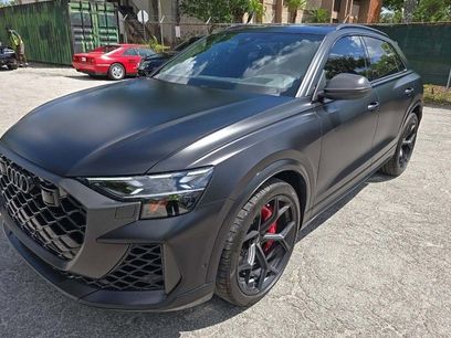 Used 2025 Audi RS Q8 performance