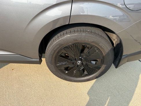 Used 2025 Nissan Murano SV AWD/4WD image 22