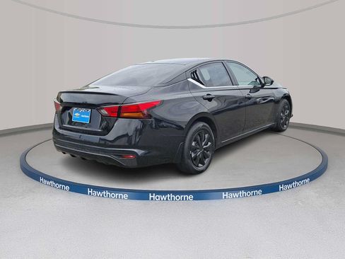 Used 2021 Nissan Altima 2.5 S FWD image 6
