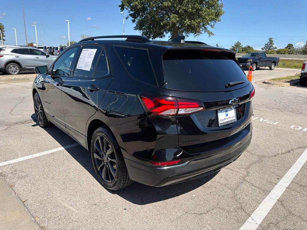 Used 2022 Chevrolet Equinox RS w/ LPO, Floor Liner Package FWD image 5