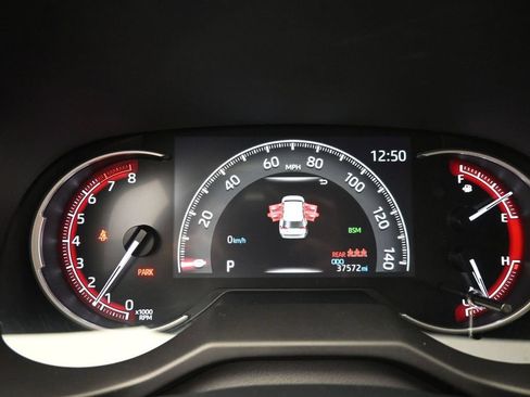 Used 2023 Toyota RAV4 XLE FWD image 19