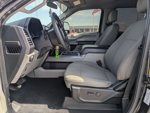 Used 2020 Ford F250 XLT w/ XLT Premium Package image 8