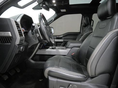 Used 2018 Ford F150 Raptor w/ Equipment Group 802A Luxury AWD/4WD image 12