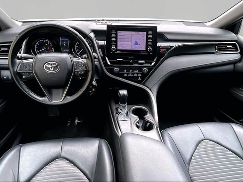Used 2021 Toyota Camry SE FWD image 16