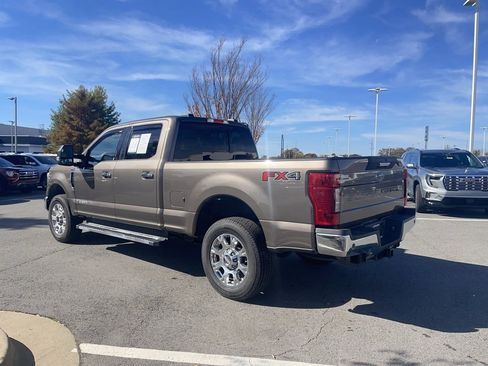 Used 2021 Ford F250 Lariat w/ Chrome Package image 5