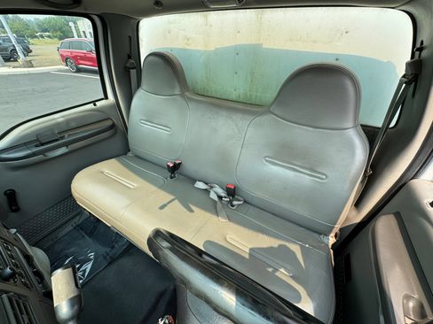 Used 2002 Ford F450 XL RWD image 16