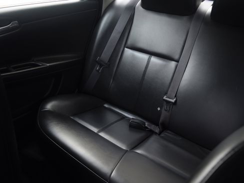 Used 2011 Chevrolet Impala Police image 11