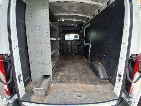Used 2019 Ford Transit 250 148 Medium Roof RWD image 18
