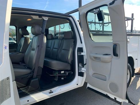 Used 2013 Chevrolet Silverado 3500 W/T image 19