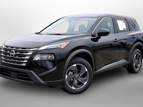 Used 2024 Nissan Rogue SV image 13