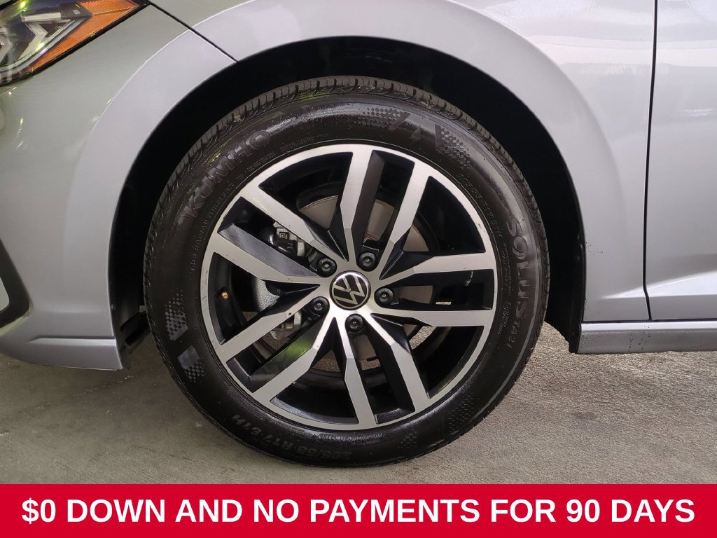 Used 2025 Volkswagen Jetta SE FWD image 34