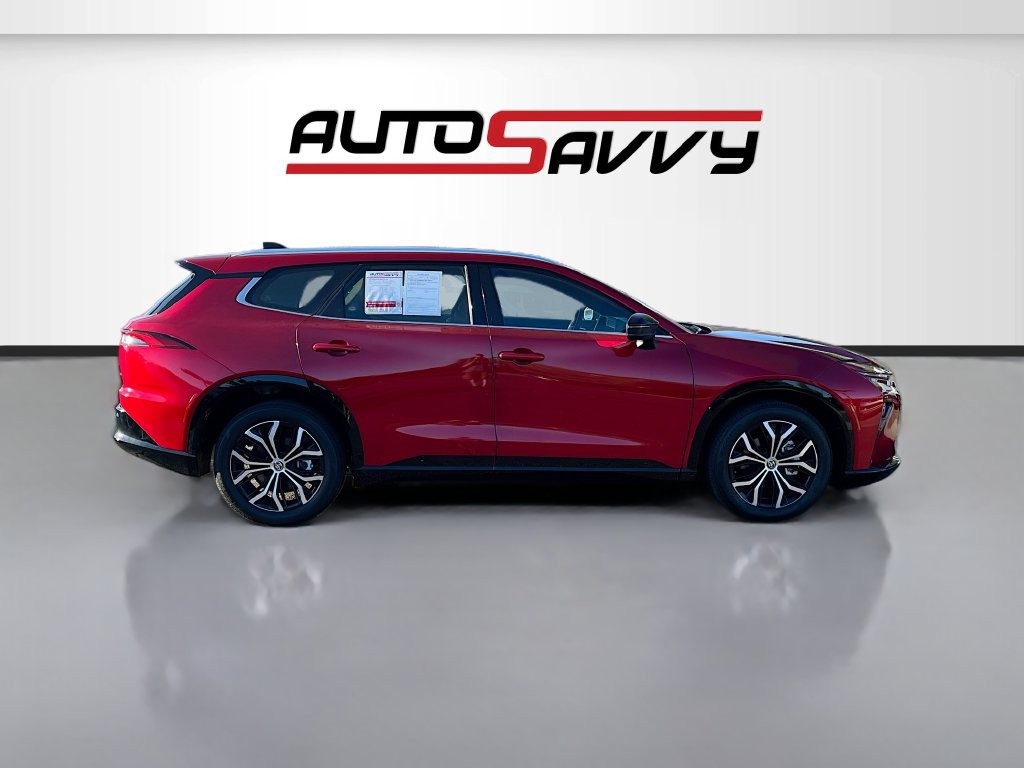 Used 2025 Toyota Crown Signia AWD/4WD image 8