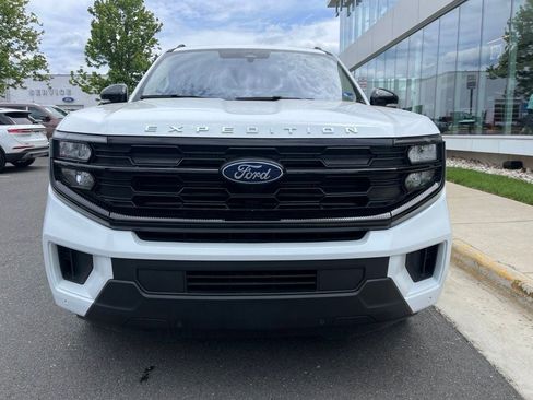 Certified 2025 Ford Expedition Max Active AWD/4WD image 2