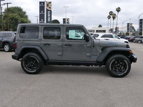 Used 2023 Jeep Wrangler Unlimited w/ 8.4" Radio Group AWD/4WD image 3