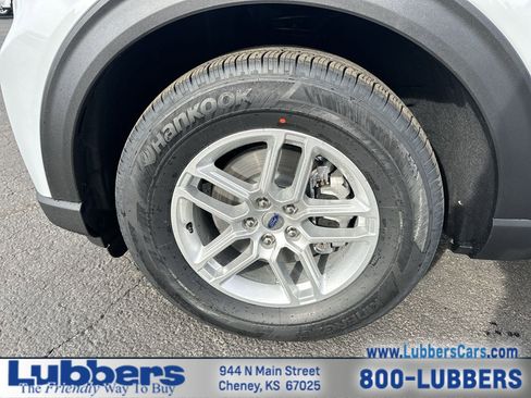 New 2026 Ford Explorer Active image 10