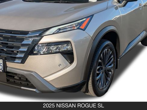 Certified 2025 Nissan Rogue SL w/ Tech Package image 10