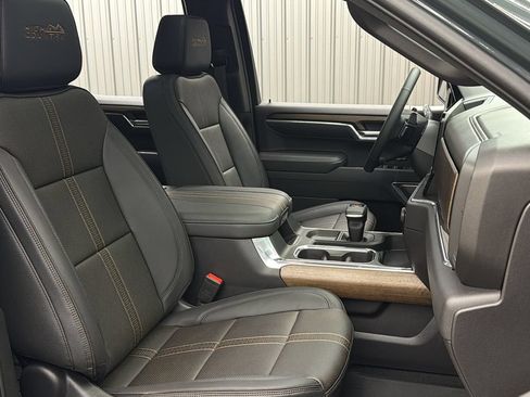 Used 2026 Chevrolet Silverado 1500 High Country w/ High Country Premium Package AWD/4WD image 41