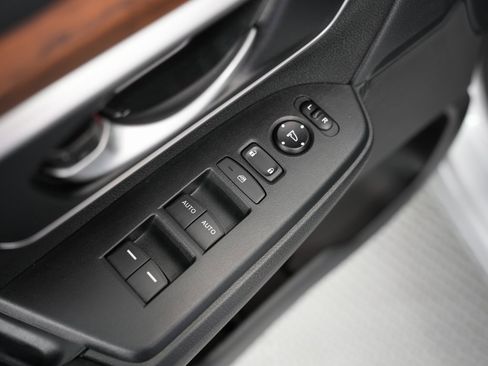 Used 2019 Honda CR-V EX image 46