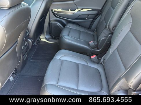 Used 2019 GMC Acadia SLT FWD image 17