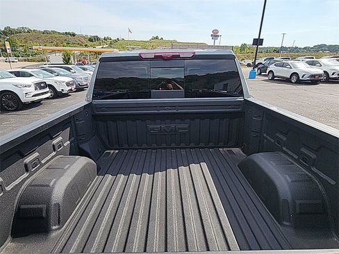 Certified 2025 GMC Sierra 1500 AT4X image 8