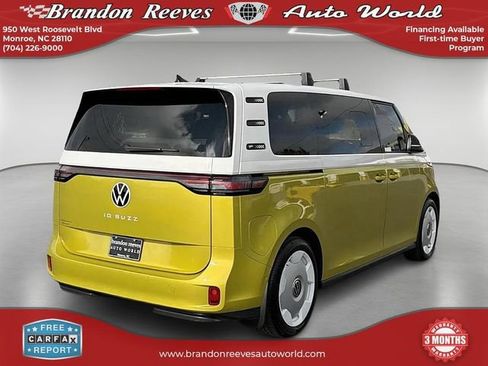Used 2025 Volkswagen ID. Buzz 1st Edition image 5