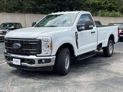 Used 2026 Ford F250 XL w/ XL Chrome Package RWD image 8