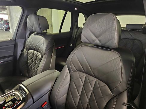 New 2026 BMW X5 xDrive50e w/ M Sport Package AWD/4WD image 34